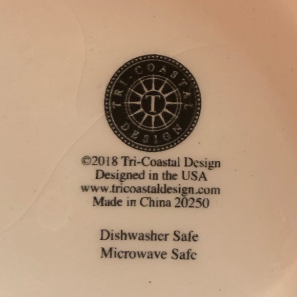 HOST PICK! Flamingo mug - Picture 3 of 3